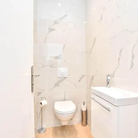 Charmant Appartement Paris アパート