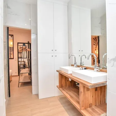 Charmant Appartement Paris アパート パリ